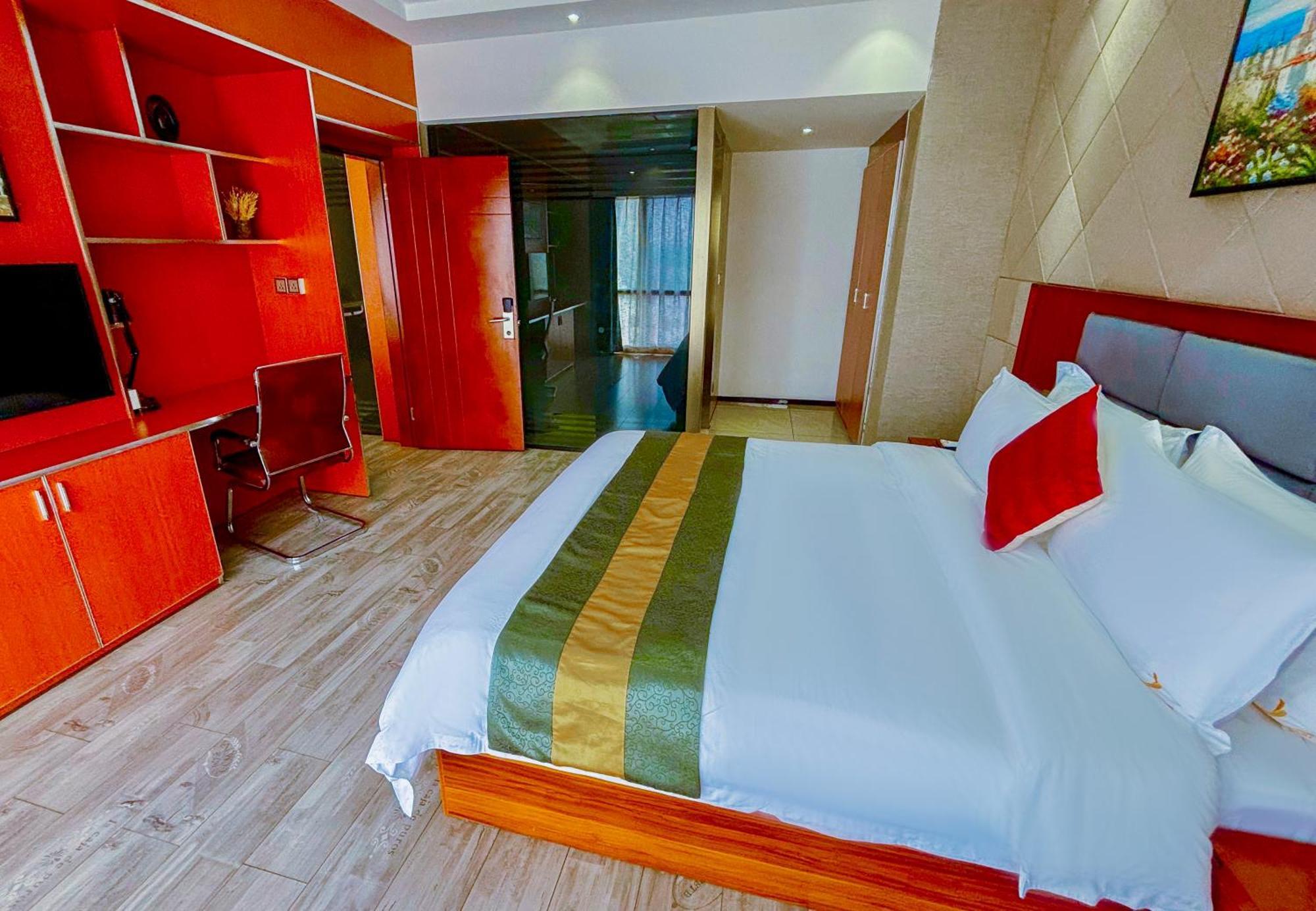 Hotel Swiss Lenana Mount